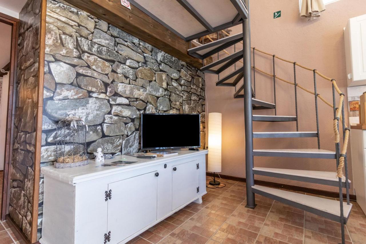 Apartments Vintage Banjol Екстериор снимка